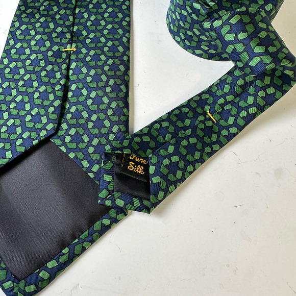 Josh Bach 100% Silk Recycling Tie in Green - Picture 8 of 9